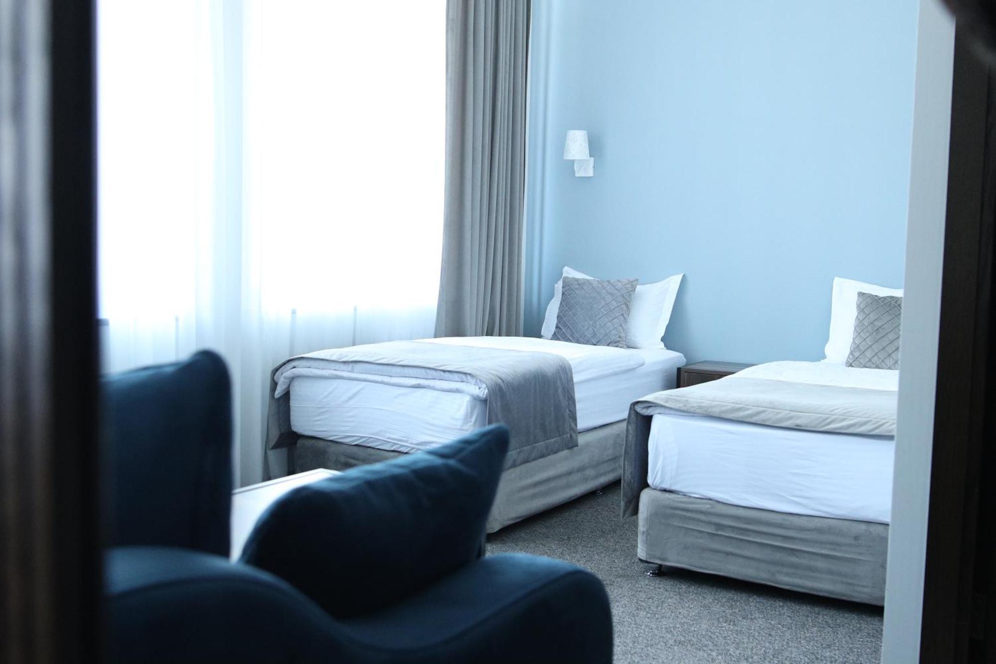 Bmg Hotel By Grigoryans Group Goris Bagian luar foto
