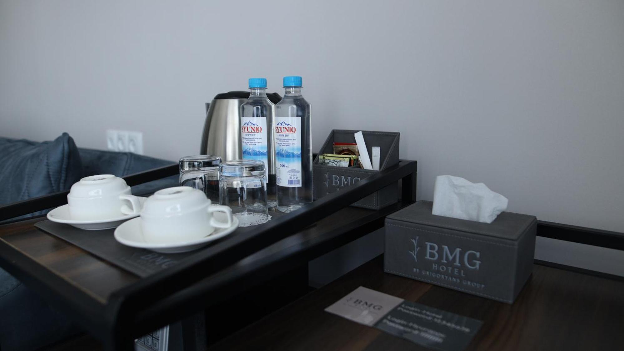 Bmg Hotel By Grigoryans Group Goris Bagian luar foto