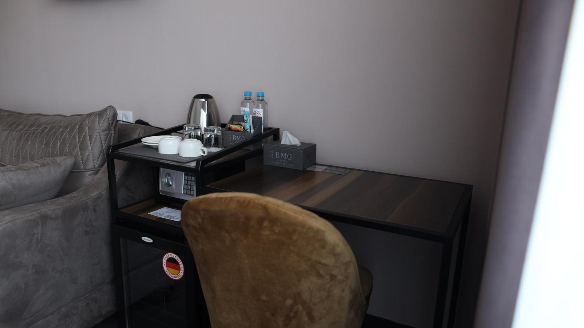 Bmg Hotel By Grigoryans Group Goris Bagian luar foto