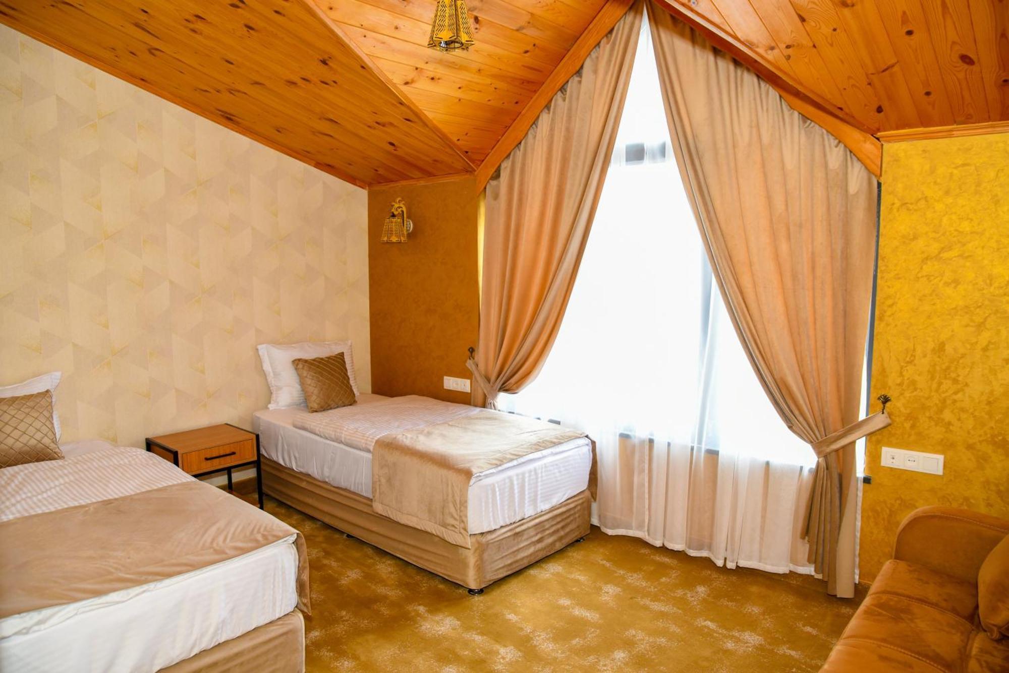 Bmg Hotel By Grigoryans Group Goris Bagian luar foto