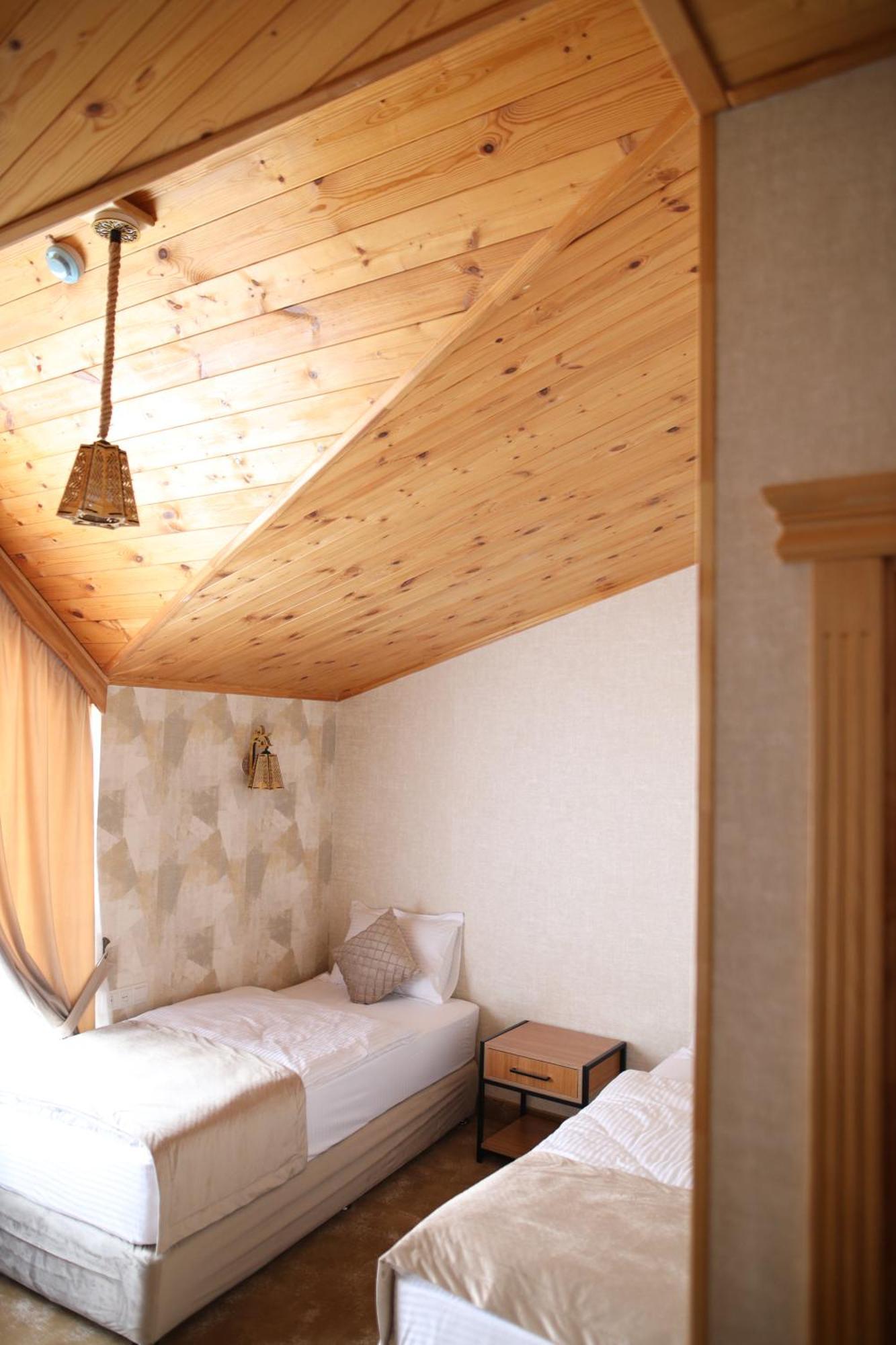 Bmg Hotel By Grigoryans Group Goris Bagian luar foto