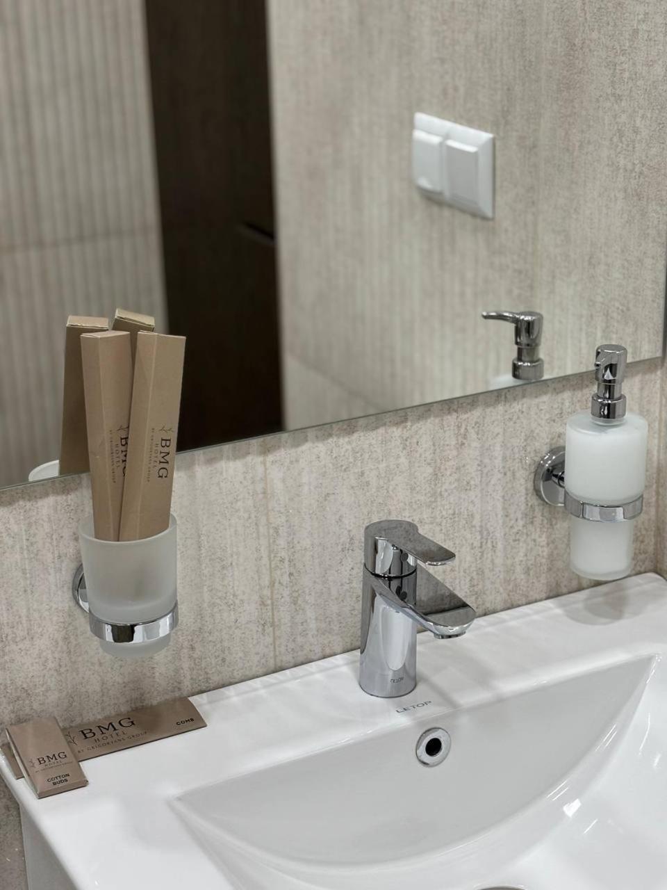 Bmg Hotel By Grigoryans Group Goris Bagian luar foto
